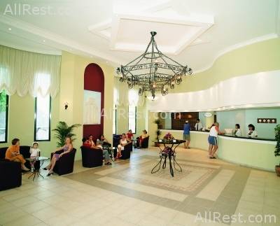 Sandy Beach Hotel 10